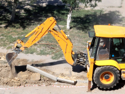 城市更新的破局之钥 施工挖掘机、道路限制清除与道路挖掘中介的协同机制